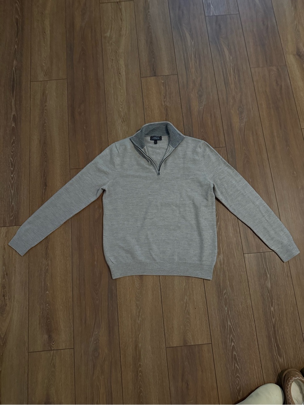 Express Men's Zip-Neck Sweater in Light tan